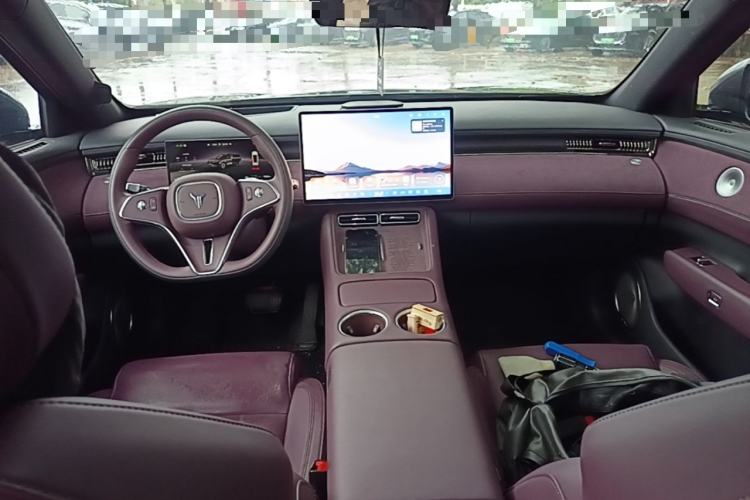 Used VOYAH FREE 2025 Model FREE+ Four-Wheel-Drive Qiankun Edition Center Console