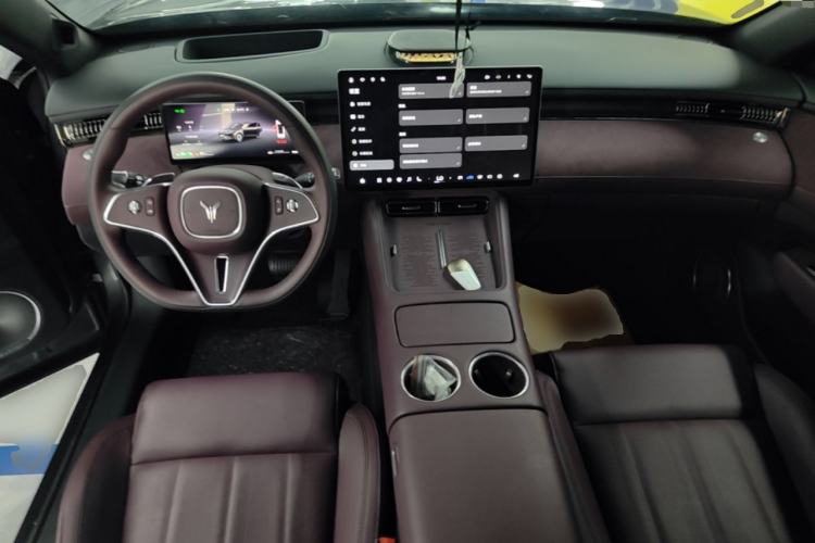 Used VOYAH FREE 2025 Model FREE+ Four-Wheel-Drive Qiankun Edition Center Console