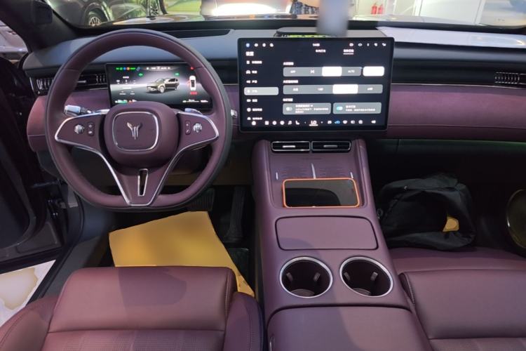 Used VOYAH FREE 2025 Model FREE+ Four-Wheel-Drive Qiankun Edition Center Console