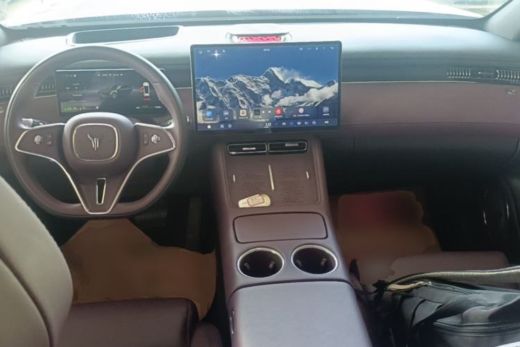 Used VOYAH FREE 2025 Model FREE+ Rear-Drive Qiankun Edition Center Console