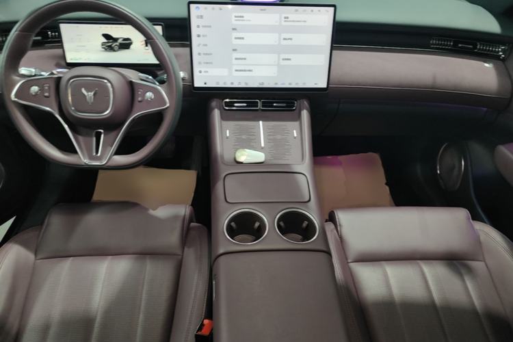 Used VOYAH FREE 2025 Model FREE+ Four-Wheel-Drive Qiankun Edition Center Console