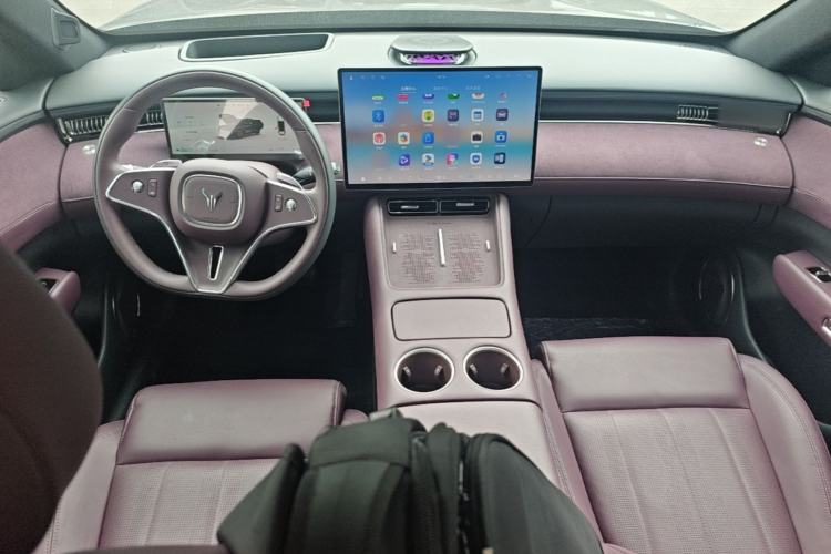 Used VOYAH FREE 2025 Model FREE+ Four-Wheel-Drive Qiankun Edition Center Console