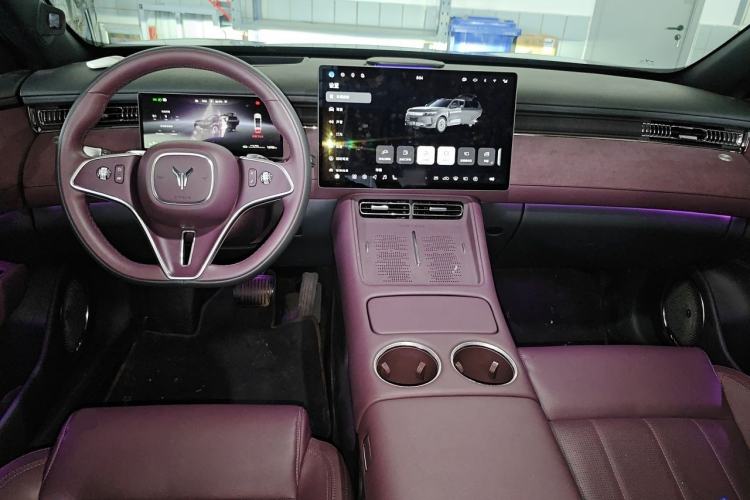 Used VOYAH FREE 2025 Model FREE+ Four-Wheel-Drive Qiankun Edition Center Console