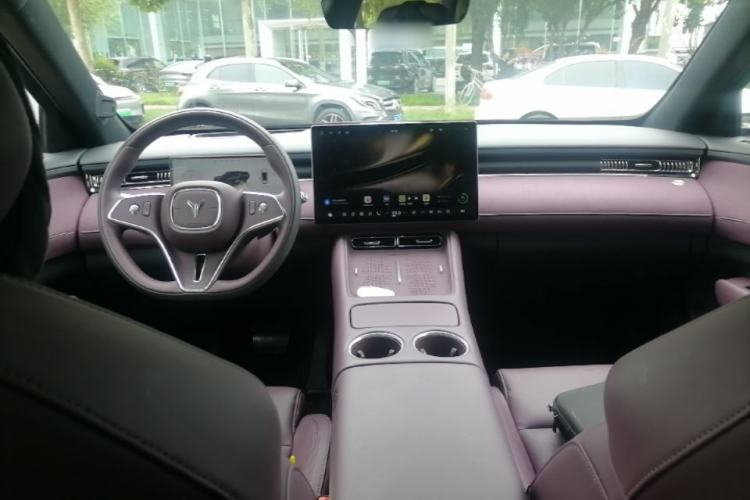 Used VOYAH FREE 2025 Model FREE+ Four-Wheel-Drive Qiankun Edition Center Console