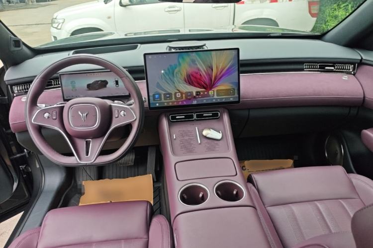 Used VOYAH FREE 2025 Model FREE+ Four-Wheel-Drive Qiankun Edition Center Console