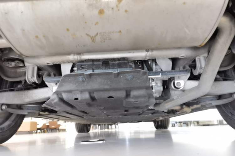 Used VOYAH FREE 2025 Model FREE+ Four-Wheel-Drive Qiankun Edition Chassis Rear