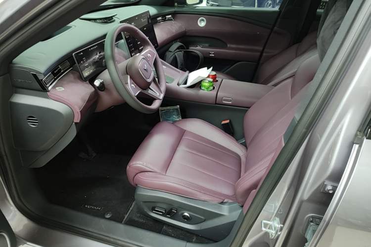 Used VOYAH FREE 2025 Model FREE+ Rear-Drive Qiankun Edition Driver Seat