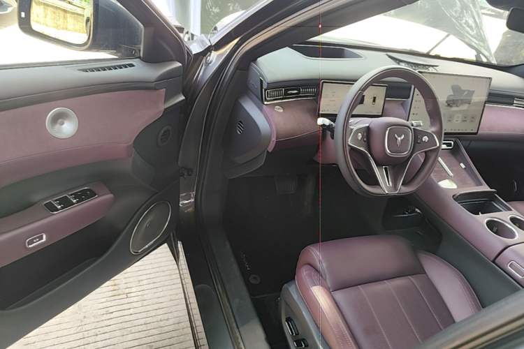 Used VOYAH FREE 2025 Model FREE+ Four-Wheel-Drive Qiankun Edition Driver Seat