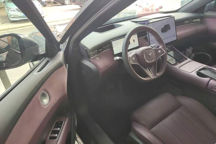 Used VOYAH FREE 2025 Model FREE+ Rear-Drive Qiankun Edition Driver Seat