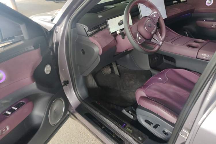 Used VOYAH FREE 2025 Model FREE+ Four-Wheel-Drive Qiankun Edition Driver Seat
