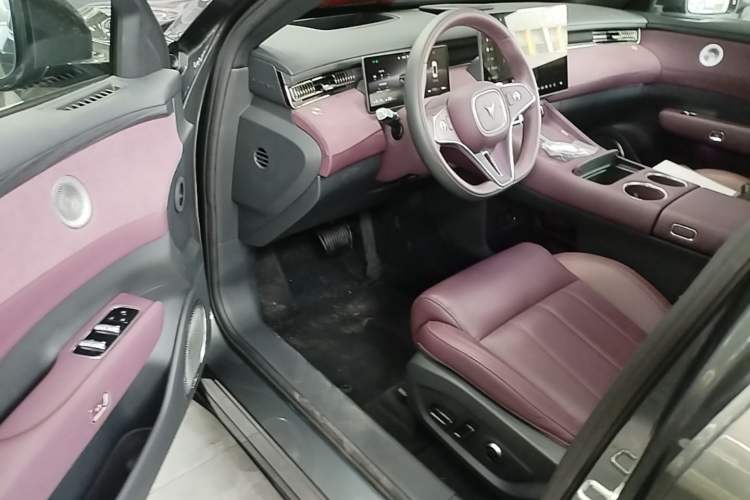Used VOYAH FREE 2025 Model FREE+ Four-Wheel-Drive Qiankun Edition Driver Seat
