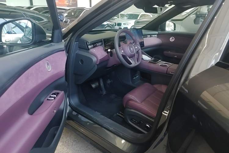 Used VOYAH FREE 2025 Model FREE+ Rear-Drive Qiankun Edition Driver Seat