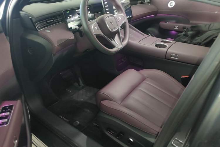Used VOYAH FREE 2025 Model FREE+ Four-Wheel-Drive Qiankun Edition Driver Seat