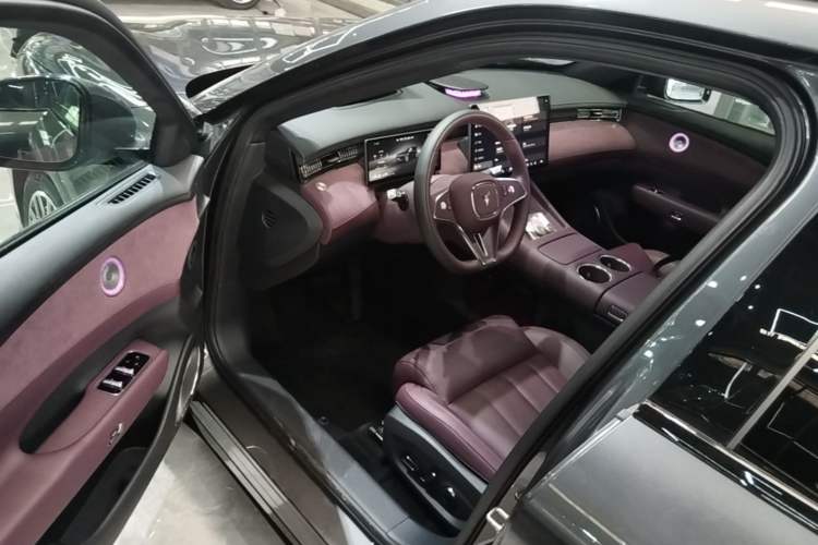 Used VOYAH FREE 2025 Model FREE+ Four-Wheel-Drive Qiankun Edition Driver Seat