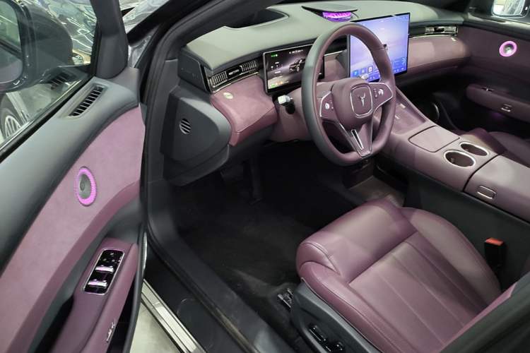 Used VOYAH FREE 2025 Model FREE+ Four-Wheel-Drive Qiankun Edition Driver Seat
