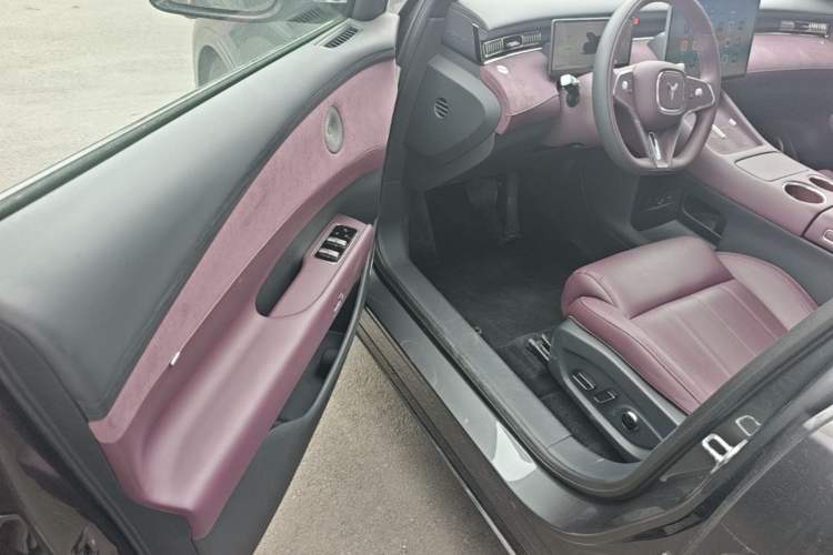 Used VOYAH FREE 2025 Model FREE+ Four-Wheel-Drive Qiankun Edition Driver Seat