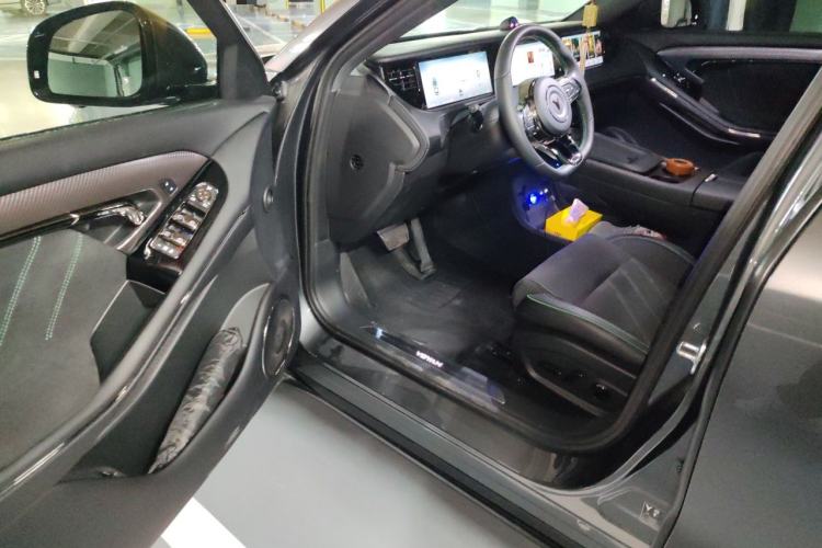 Used VOYAH FREE 2025 318 318 km Rear-Drive Touring Edition Driver Seat