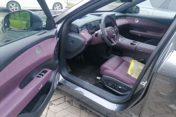 Used VOYAH FREE 2025 Model FREE+ Four-Wheel-Drive Qiankun Edition Driver Seat