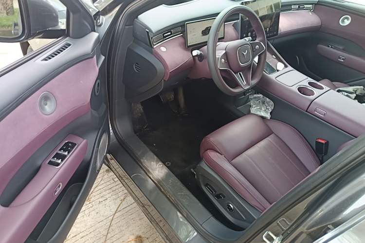 Used VOYAH FREE 2025 Model FREE+ Rear-Drive Qiankun Edition Driver Seat