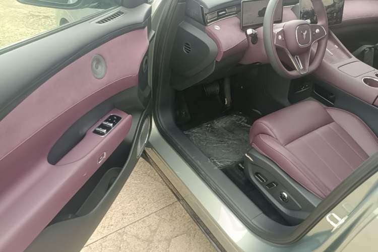 Used VOYAH FREE 2025 Model FREE+ Rear-Drive Qiankun Edition Driver Seat