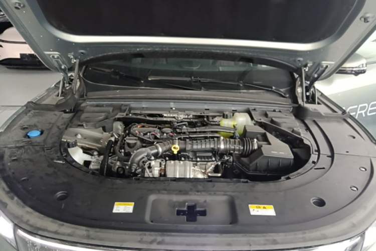 Used VOYAH FREE 2025 Model FREE+ Rear-Drive Qiankun Edition Engine Bay