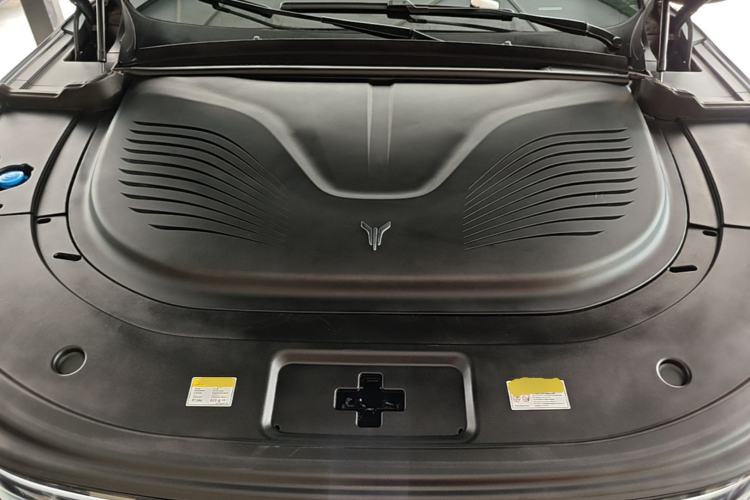 Used VOYAH FREE 2025 Model FREE+ Rear-Drive Qiankun Edition Engine Bay