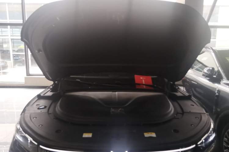Used VOYAH FREE 2025 Model FREE+ Rear-Drive Qiankun Edition Engine Bay