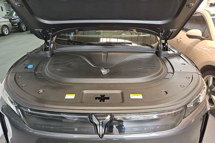 Used VOYAH FREE 2025 Model FREE+ Rear-Drive Qiankun Edition Engine Bay