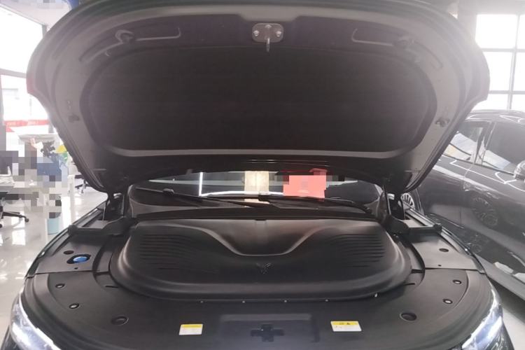 Used VOYAH FREE 2025 Model FREE+ Four-Wheel-Drive Qiankun Edition Engine Bay
