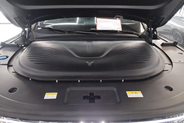 Used VOYAH FREE 2025 Model FREE+ Rear-Drive Qiankun Edition Engine Bay