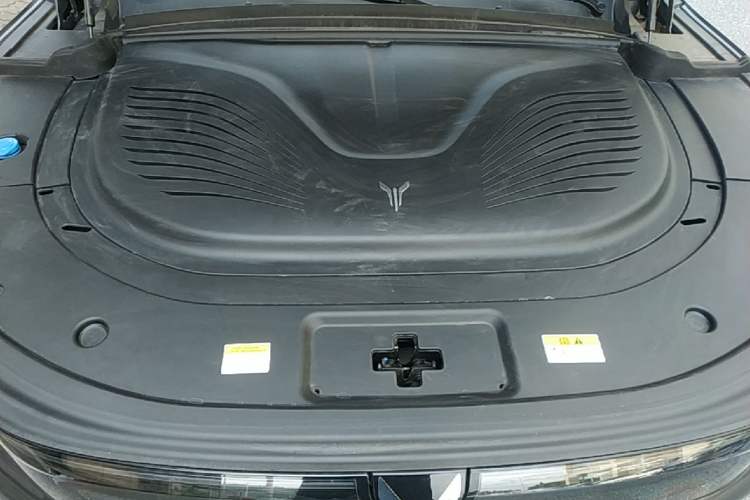 Used VOYAH FREE 2025 Model FREE+ Rear-Drive Qiankun Edition Engine Bay
