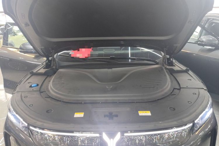 Used VOYAH FREE 2025 Model FREE+ Four-Wheel-Drive Qiankun Edition Engine Bay