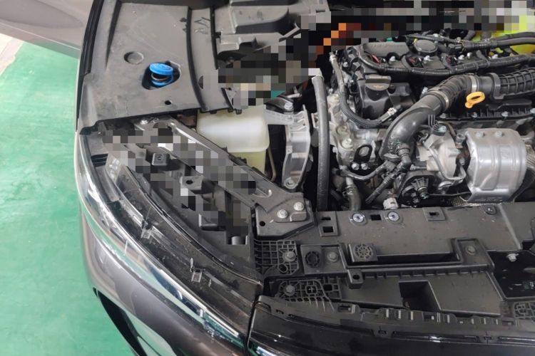Used VOYAH FREE 2025 Model FREE+ Rear-Drive Qiankun Edition Engine Bay Right