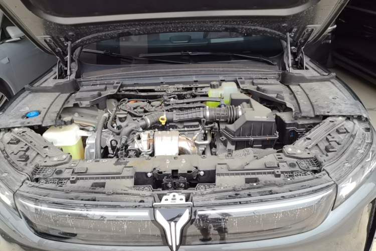 Used VOYAH FREE 2025 Model FREE+ Rear-Drive Qiankun Edition Engine Bay