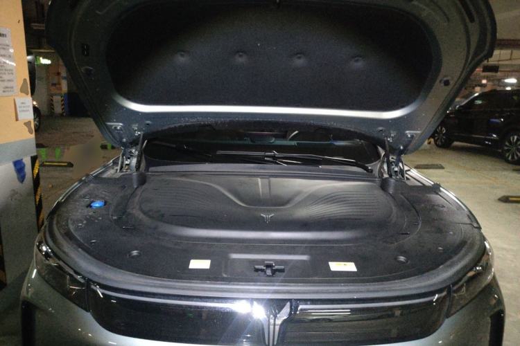 Used VOYAH FREE 2025 Model FREE+ Rear-Drive Qiankun Edition Engine Bay