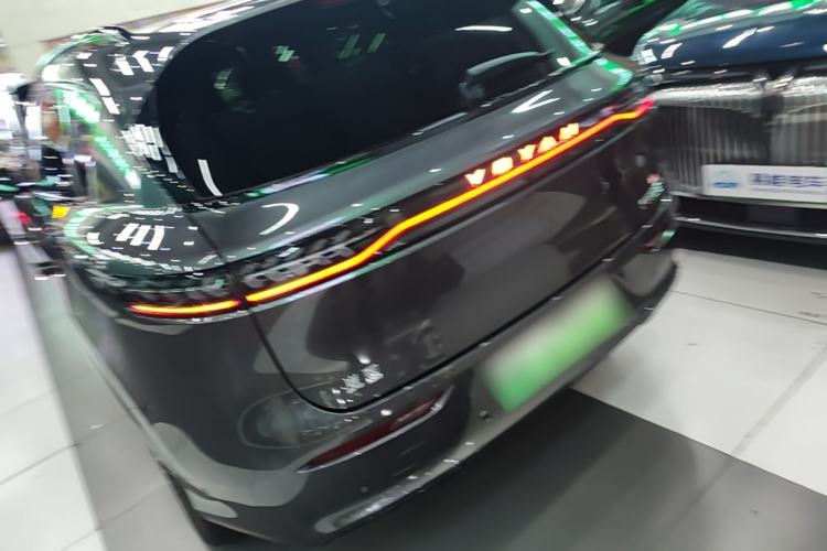 Used VOYAH FREE 2025 Model FREE+ Four-Wheel-Drive Qiankun Edition Exterior 2