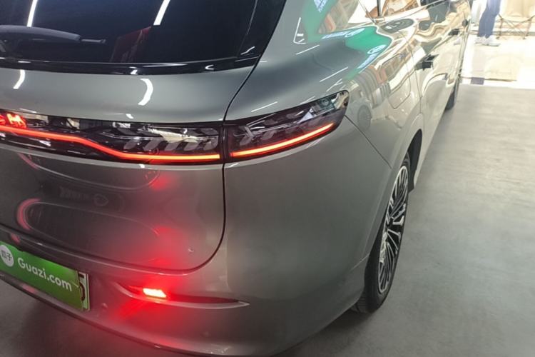 Used VOYAH FREE 2025 Model FREE+ Four-Wheel-Drive Qiankun Edition Exterior 3