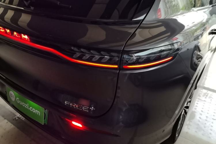 Used VOYAH FREE 2025 Model FREE+ Rear-Drive Qiankun Edition Exterior 3