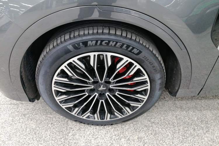 Used VOYAH FREE 2025 Model FREE+ Rear-Drive Qiankun Edition Exterior 4