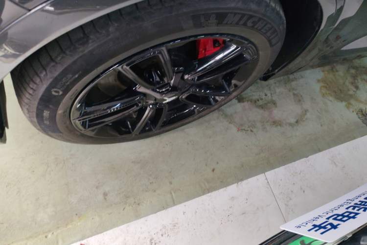 Used VOYAH FREE 2025 318 318 km Rear-Drive Touring Edition Exterior 4