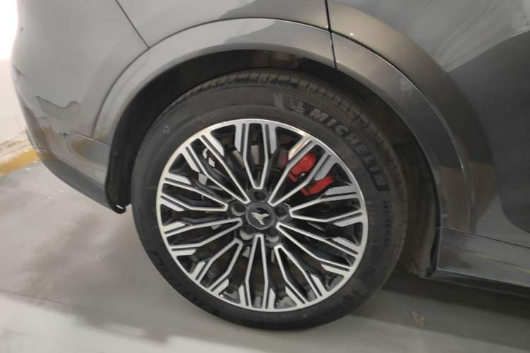 Used VOYAH FREE 2025 Model FREE+ Four-Wheel-Drive Qiankun Edition Exterior 5