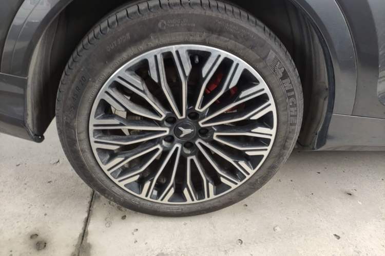 Used VOYAH FREE 2025 Model FREE+ Rear-Drive Qiankun Edition Exterior 5