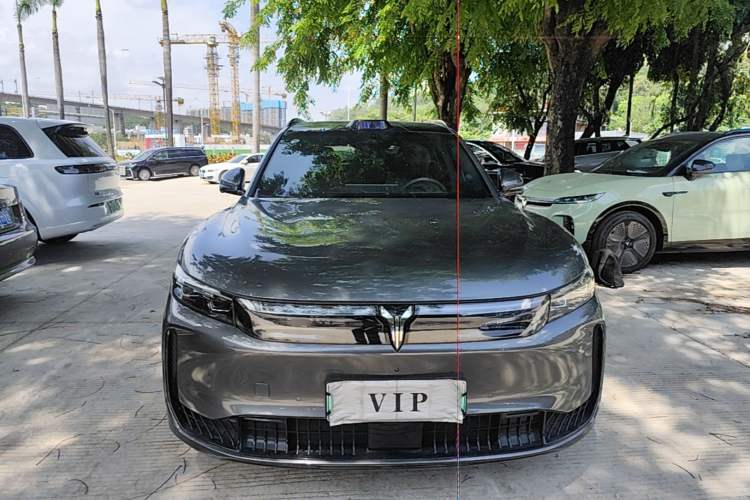 Used VOYAH FREE 2025 Model FREE+ Four-Wheel-Drive Qiankun Edition Front