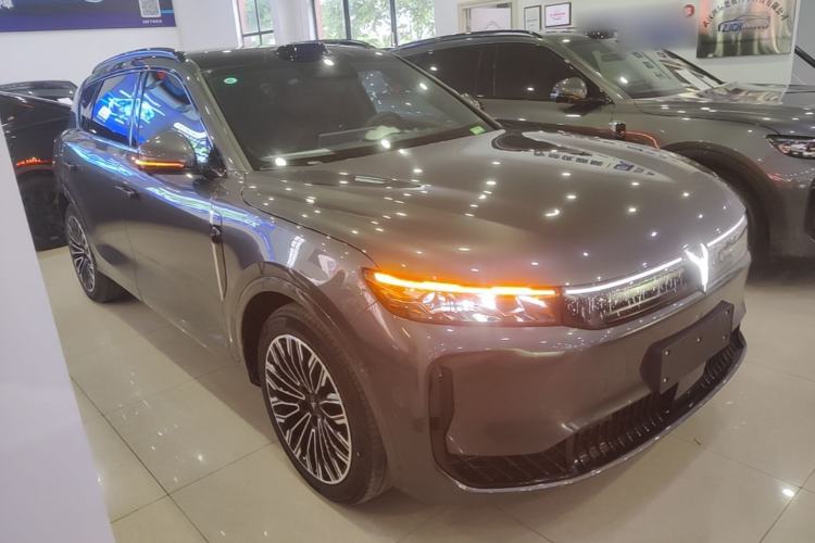 Used VOYAH FREE 2025 Model FREE+ Rear-Drive Qiankun Edition Front Right 45 Deg
