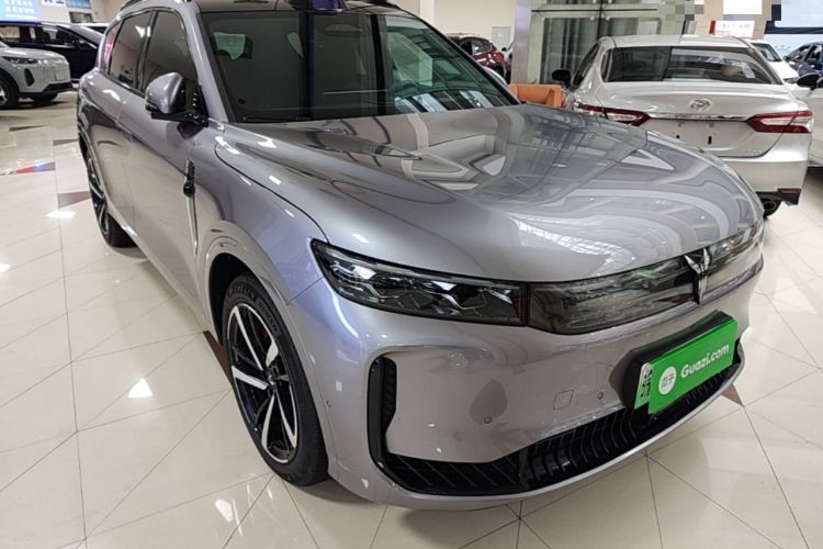 Used VOYAH FREE 2025 Model FREE+ Rear-Drive Qiankun Edition Front Right 45 Deg