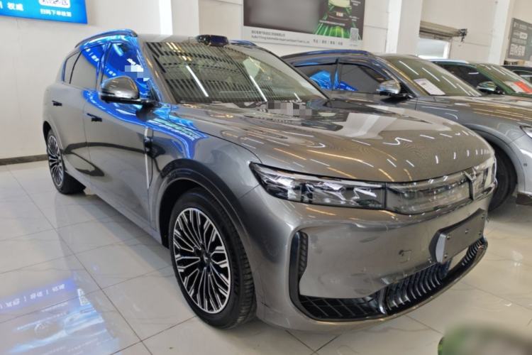 Used VOYAH FREE 2025 Model FREE+ Four-Wheel-Drive Qiankun Edition Front Right 45 Deg