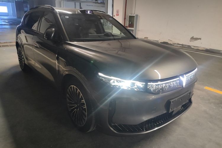 Used VOYAH FREE 2025 Model FREE+ Four-Wheel-Drive Qiankun Edition Front Right 45 Deg