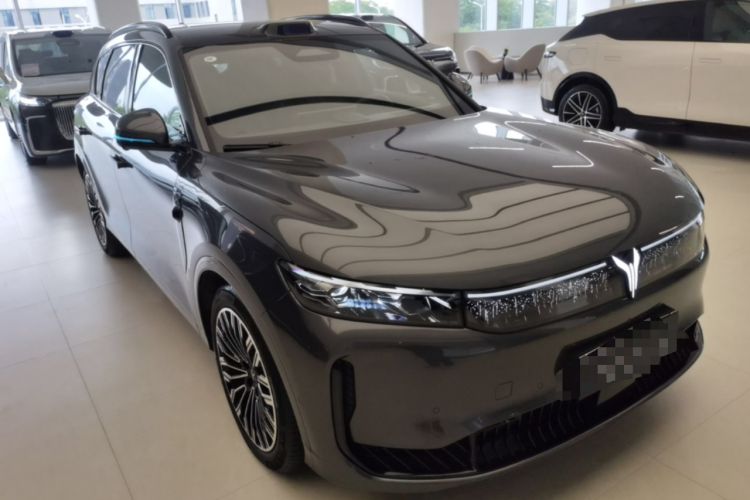 Used VOYAH FREE 2025 Model FREE+ Four-Wheel-Drive Qiankun Edition Front Right 45 Deg