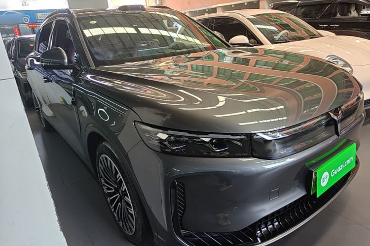 Used VOYAH FREE 2025 Model FREE+ Rear-Drive Qiankun Edition Front Right 45 Deg