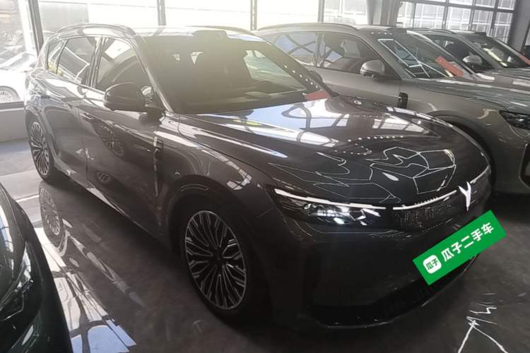 Used VOYAH FREE 2025 Model FREE+ Four-Wheel-Drive Qiankun Edition Front Right 45 Deg